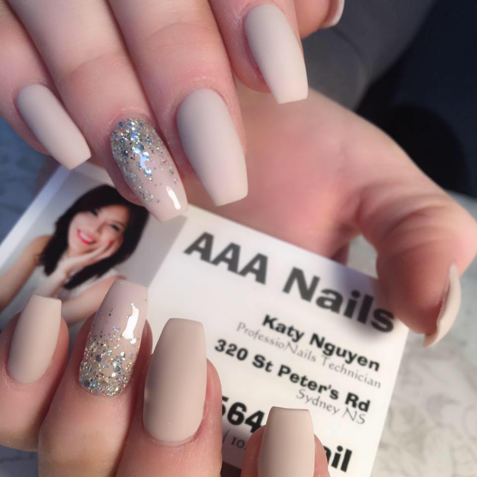 AAA Nails Logo